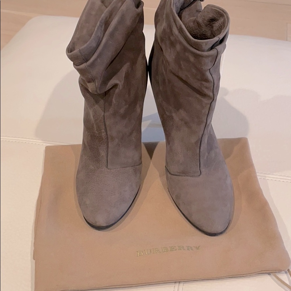 Burberry suede booties - Picture 3 of 6